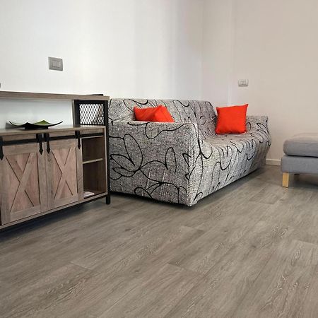 Appartamento Emma House Bellano Esterno foto