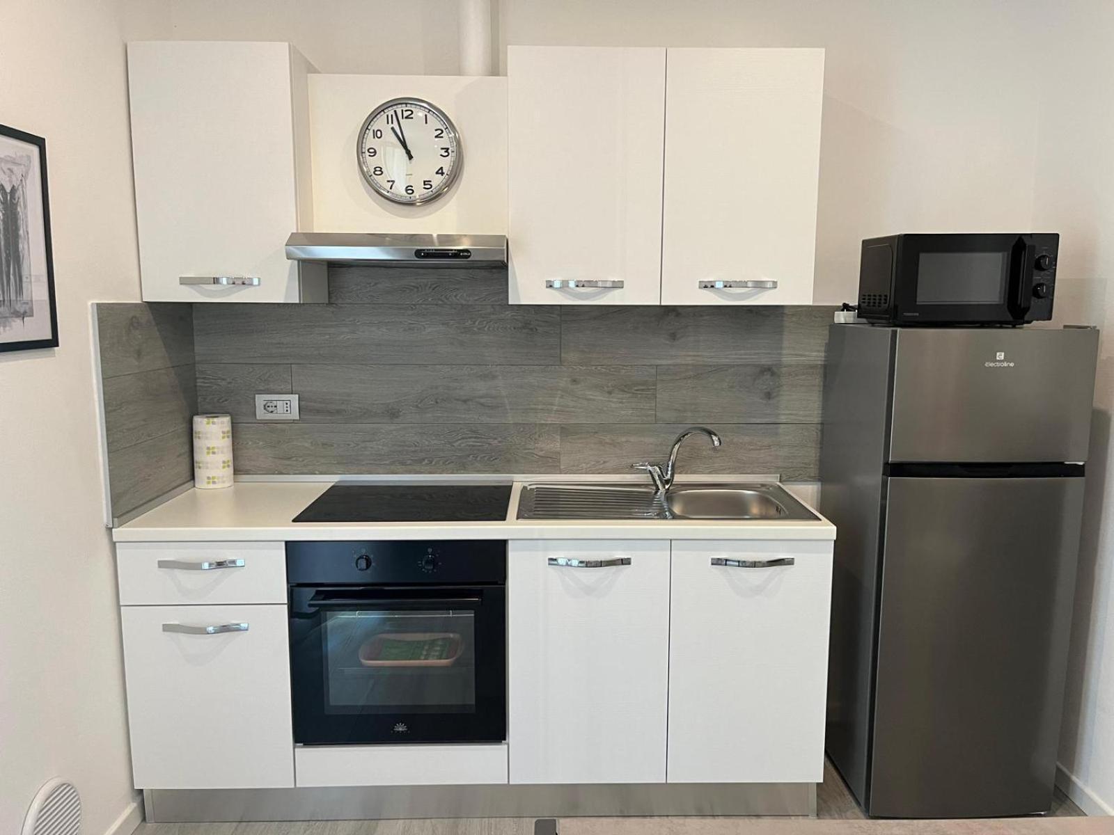 Appartamento Emma House Bellano Esterno foto